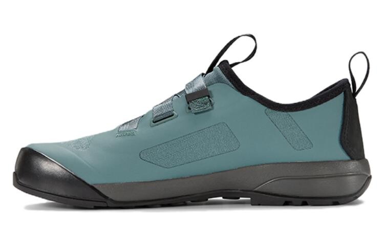 

Кроссовки походные Arcteryx Arakys женские, темно-зеленый
