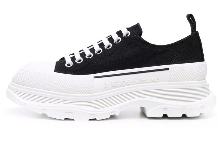 Кроссовки Alexander Mcqueen Tread Slick Low Top, белый / черный