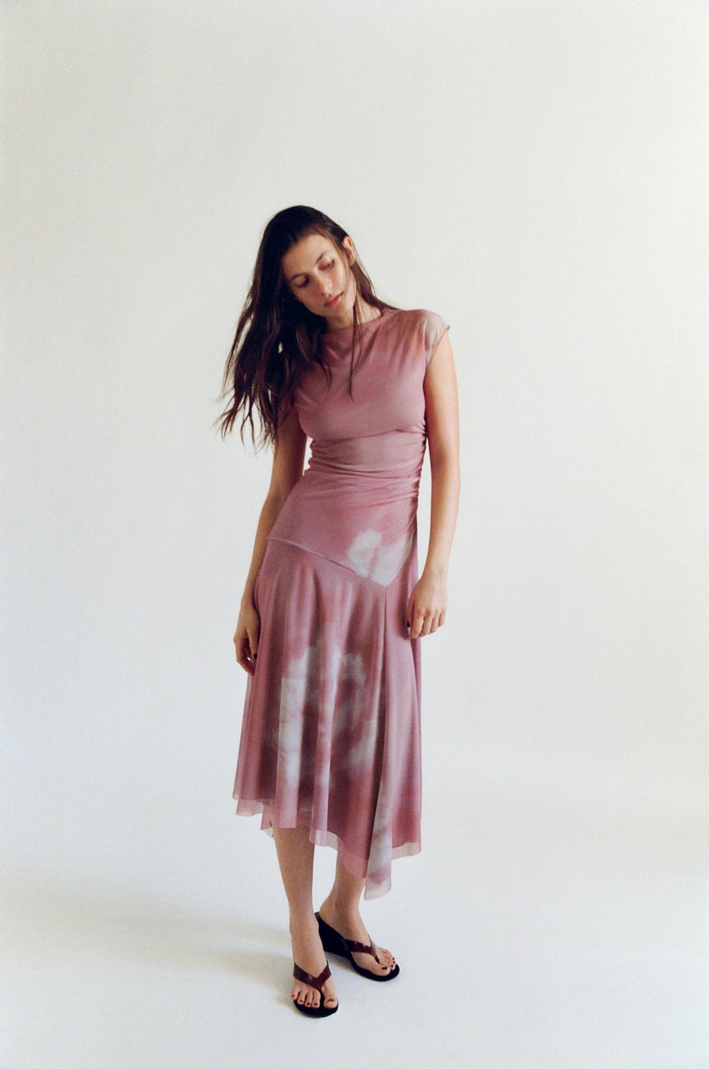 

Платье из присборенного тюля ZARA, цвет Pinks