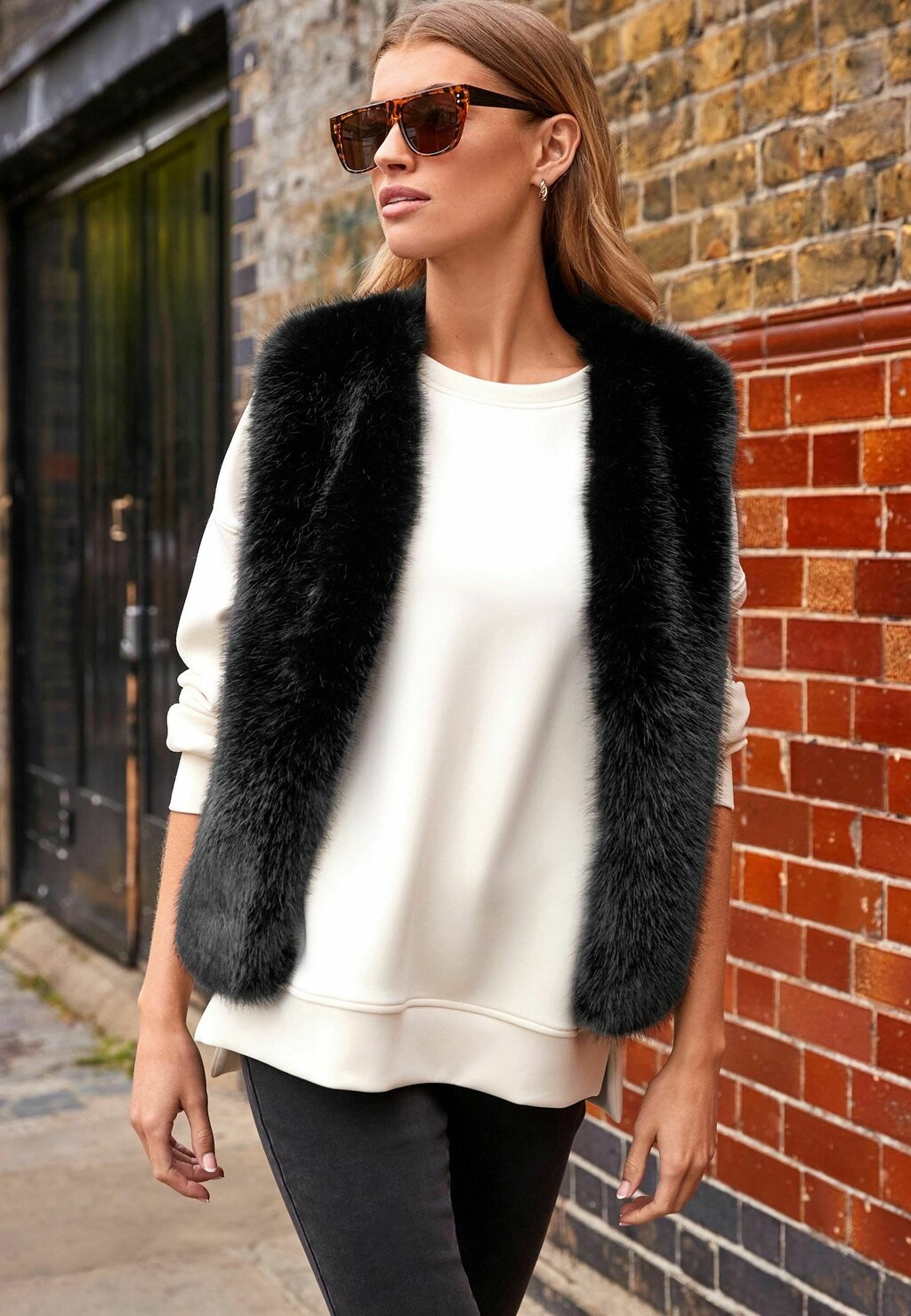 Жилет REGULAR FIT Next, цвет black