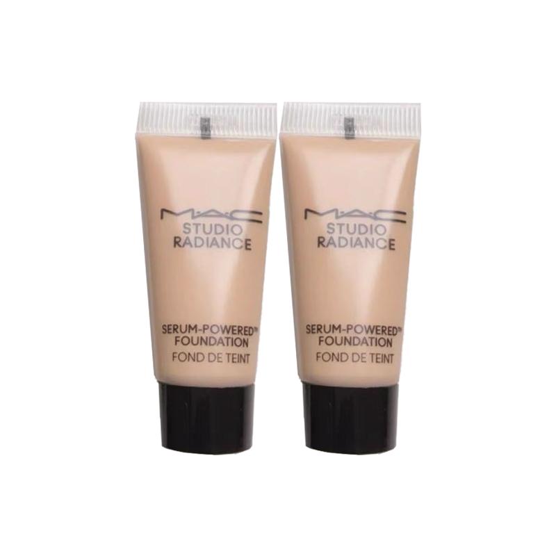 

Набор пробников тонального средства Spotlight Bottle Custom Gilded жидкая тональная основа Natural And Flawless 5мл/10мл MAC