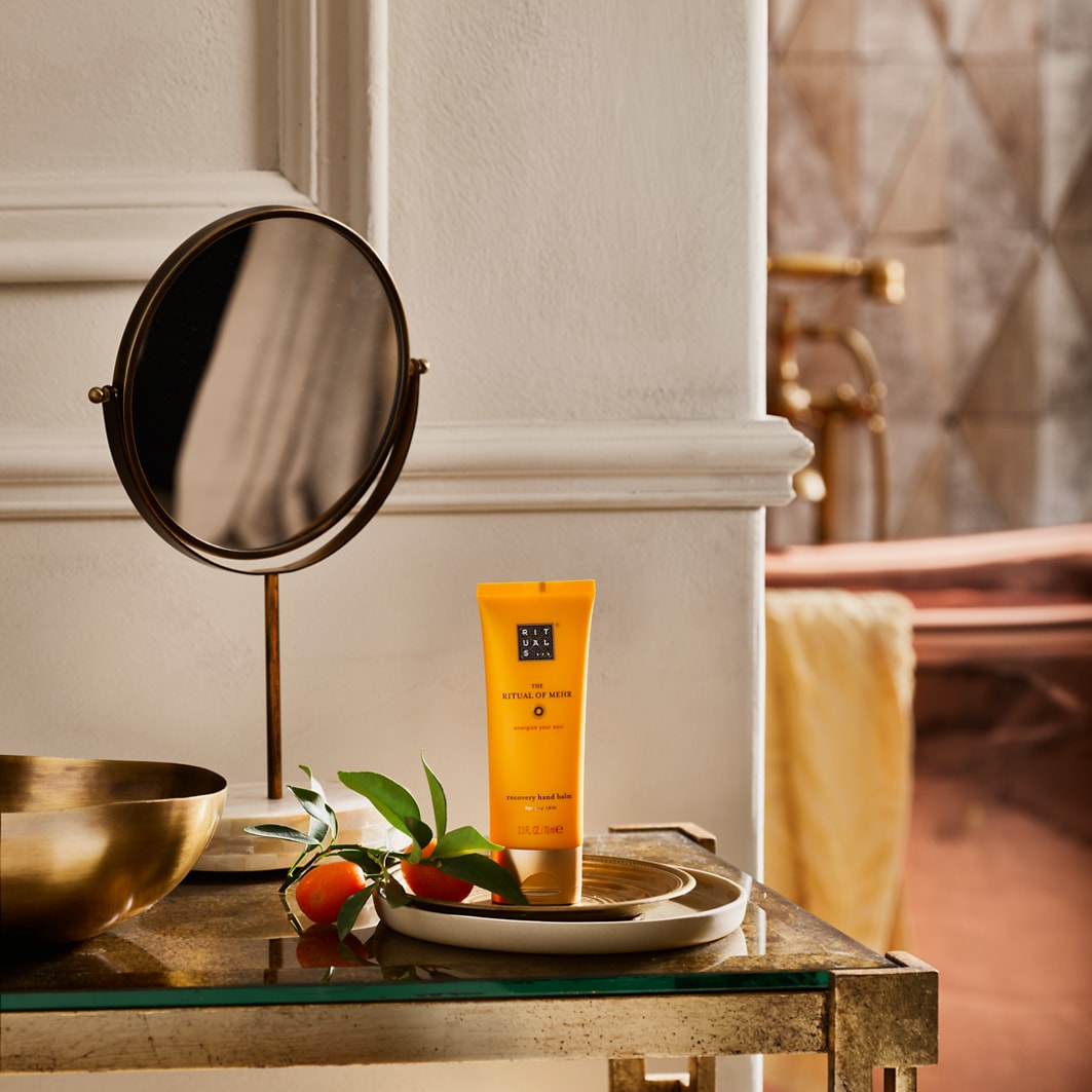 Крем для рук the ritual of mehr recovery hand balm Rituals, объем 70 мл. — фото 3