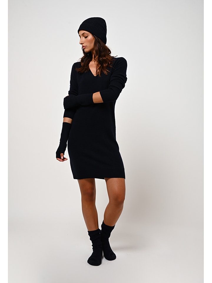 

Шапка AUTHENTIC CASHMERE, темно-синий