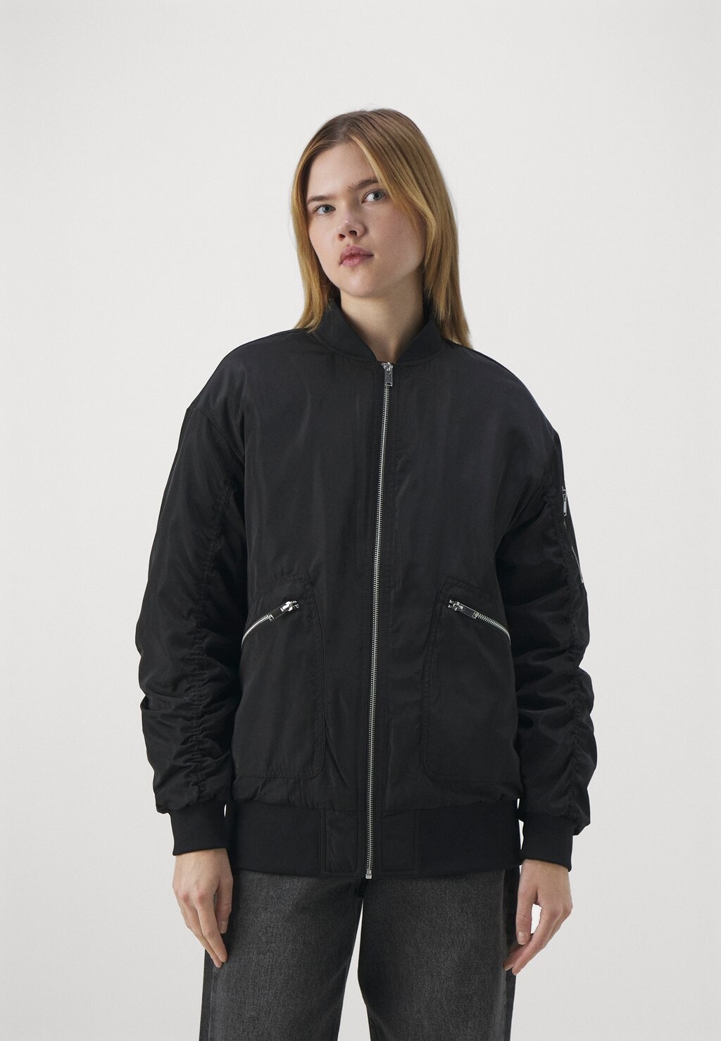 

Бомбер Chaquetas ONLY ONLNOELLE OVERSIZED, черный
