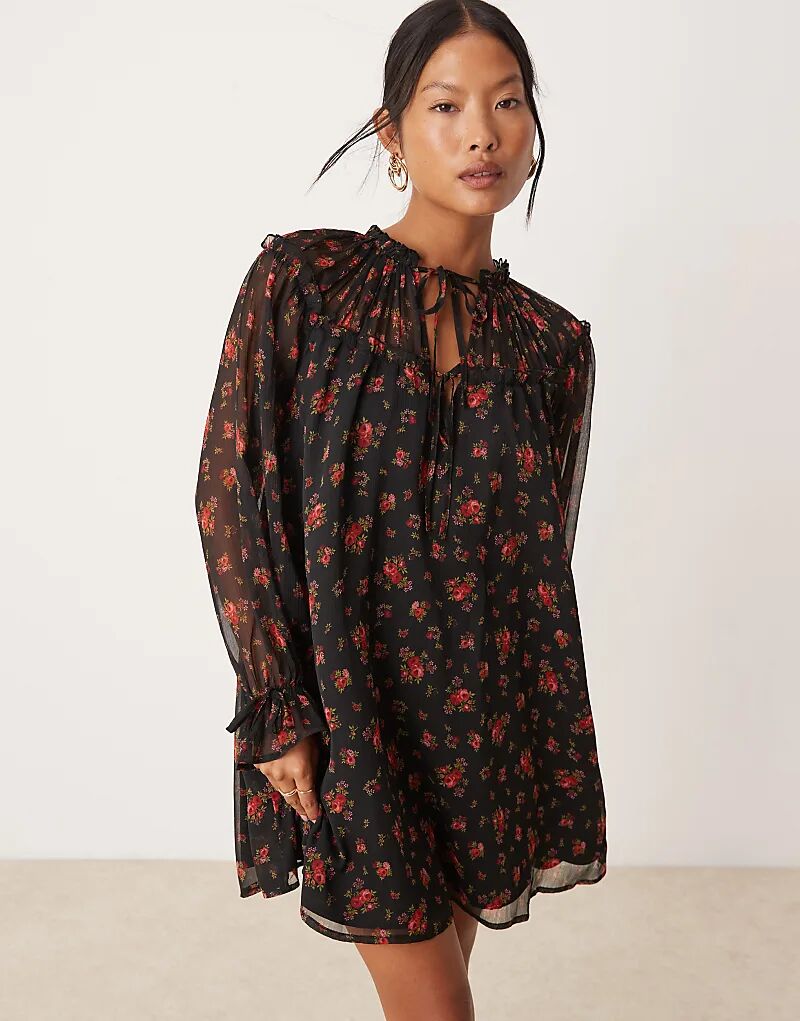 

Платье-халат с кокеткой Miss Selfridge