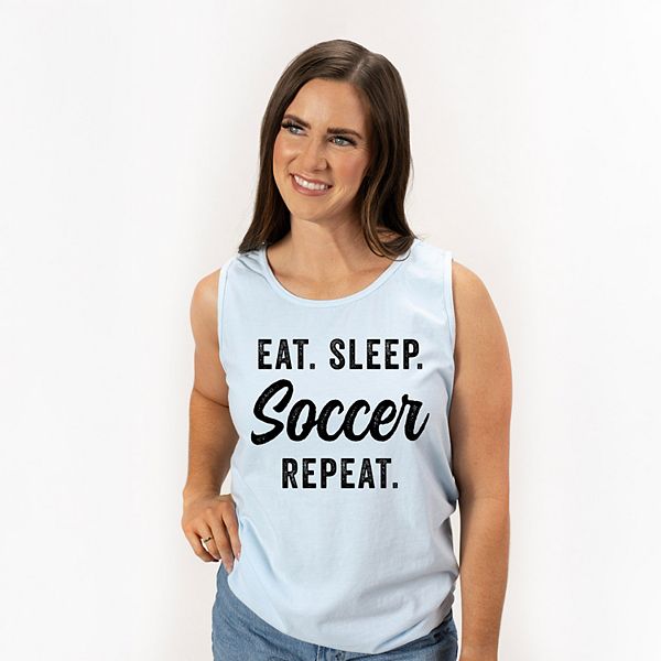 

Футболка Eat sleep soccer repeat garment dyed Simply Sage Market, Chambray