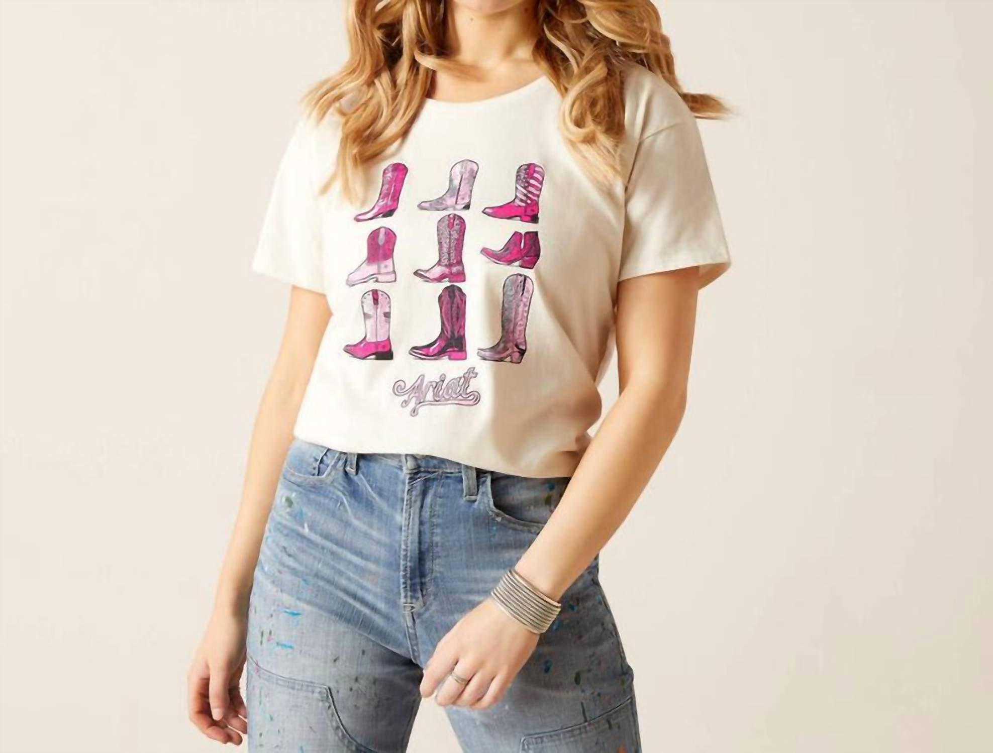 

Футболка Let's Go Girls в цвете Off White ARIAT