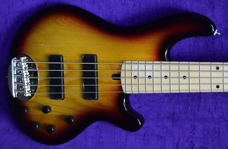 

Басс гитара Lakland Skyline 55-01, 3-Tone Sunburst / Maple.