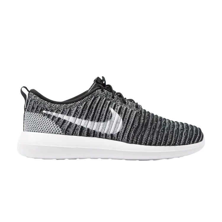 

Кроссовки Nike Roshe Two Flyknit 'Black', черный
