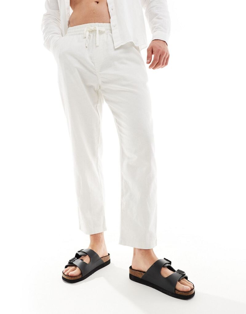 

Бежево-бежевые брюки из льняного микса Pull&Bear