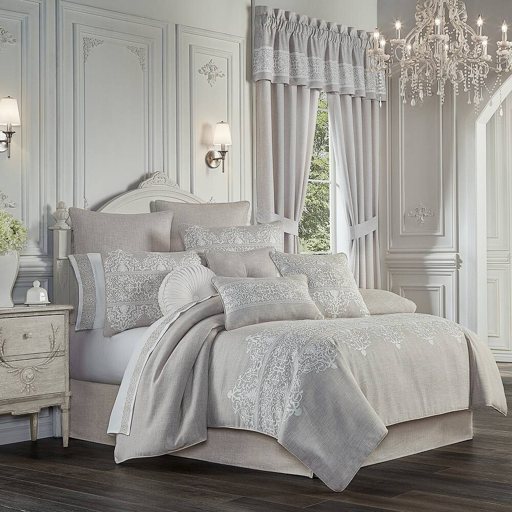 

Комплект одеял Five Queens Court Annie из 4 предметов или европейское одеяло, цвет Beige Khaki