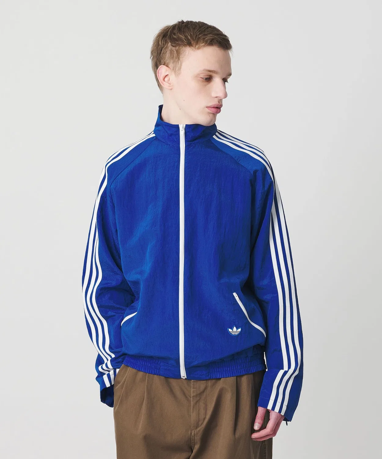Куртка футбольная adidas Originals коллекционная из нейлона королевский синий — фото 3