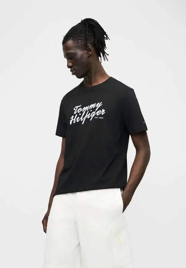 Летняя футболка с графическим принтом Tommy Hilfiger, Black — фото 4