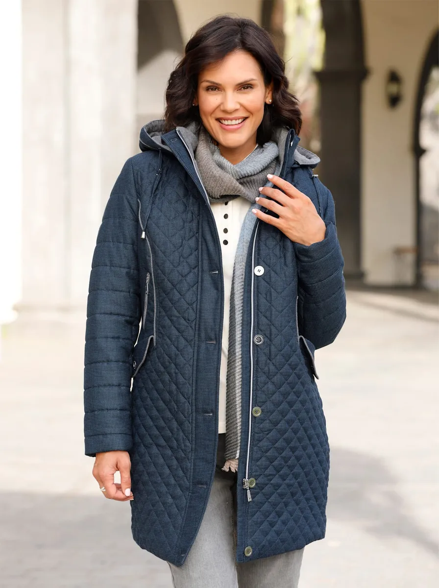 

Повседневный образ: длинная куртка с капюшоном Casual Looks, синий