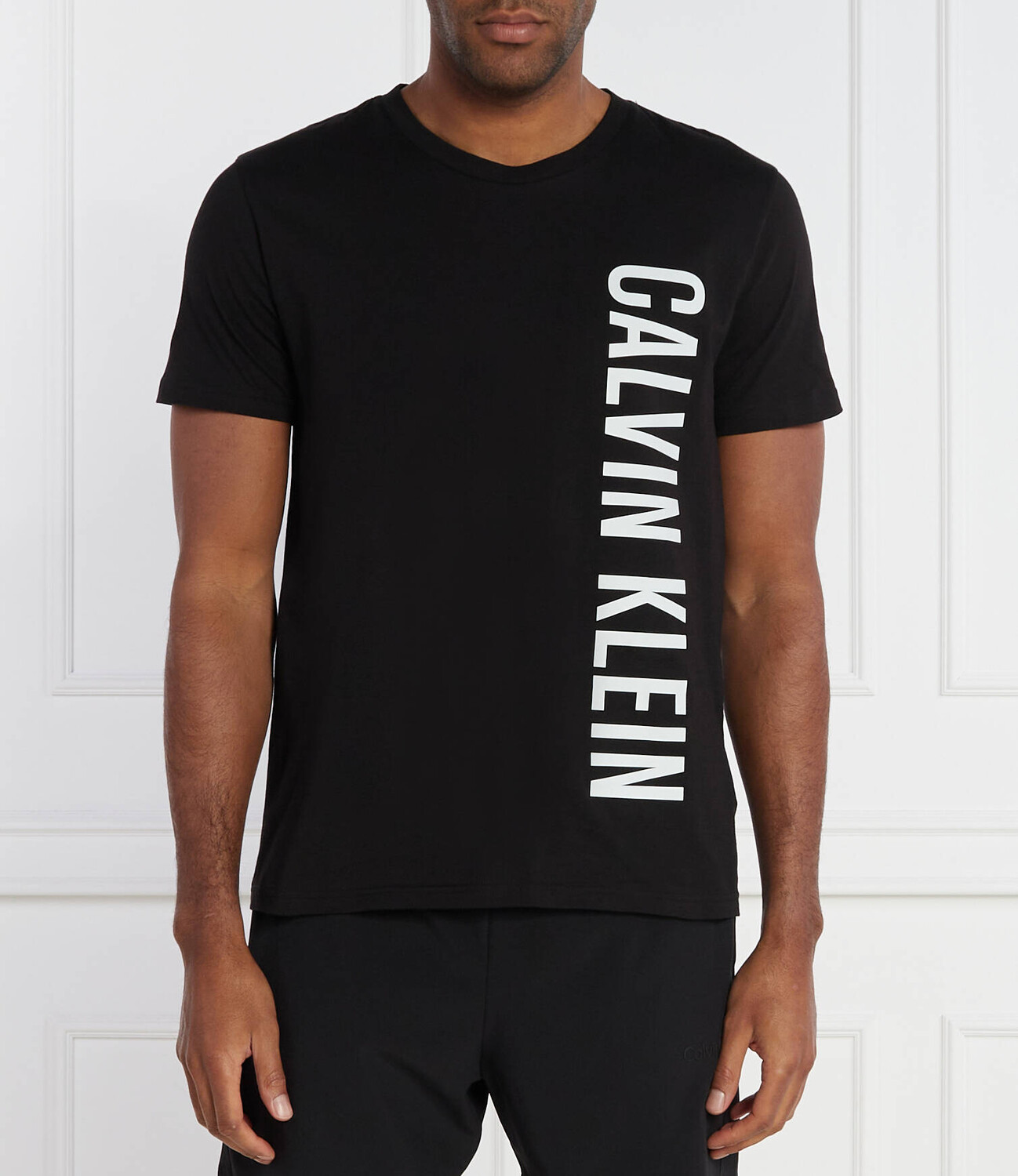 

Футболка Calvin Klein Swimwear Regular Fit, черный