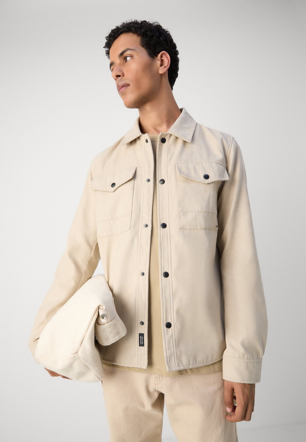 

Легкая куртка INDICODE JEANS, серый