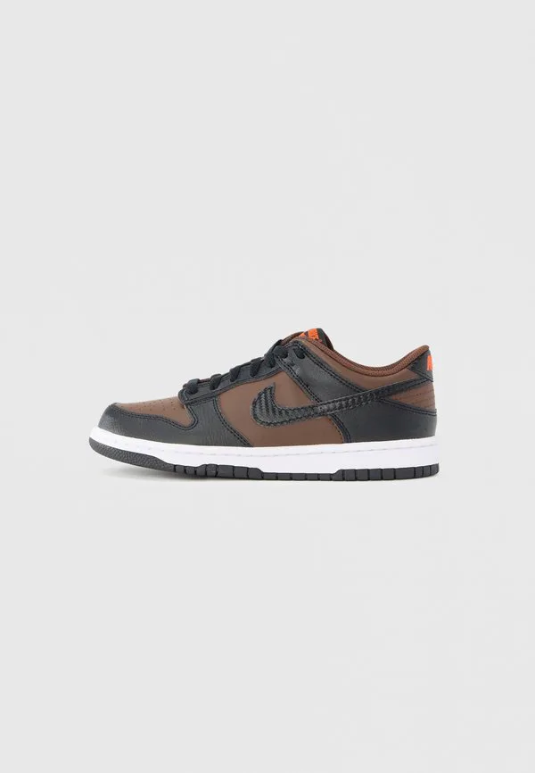 Унисекс кроссовки dunk low Nike Sportswear, Chocolate/Black/White/Cosmic Clay