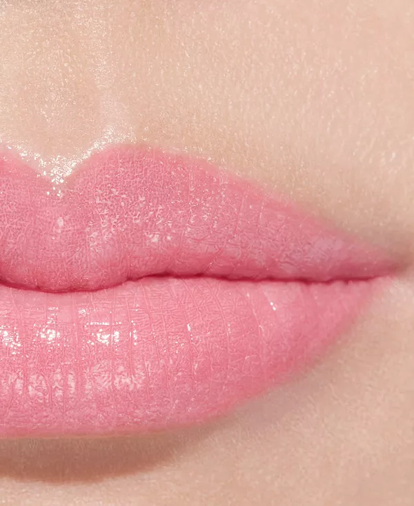 Увлажняющий бальзам для губ Rouge Coco Baume с оттенком Chanel, blushing pink — фото 4