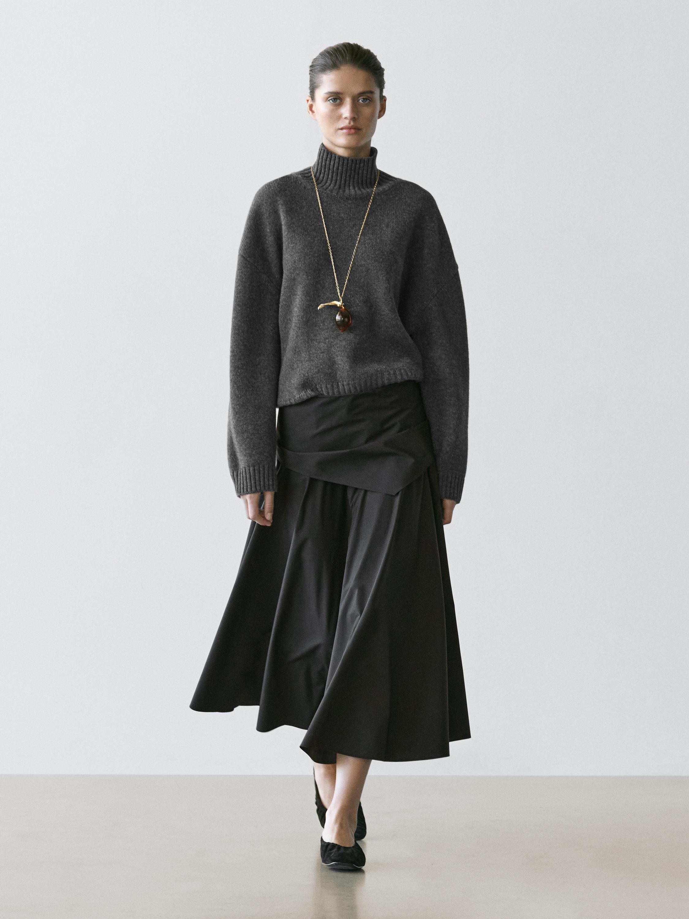 

Миди-юбка с деталью в виде шарфа Massimo Dutti, black