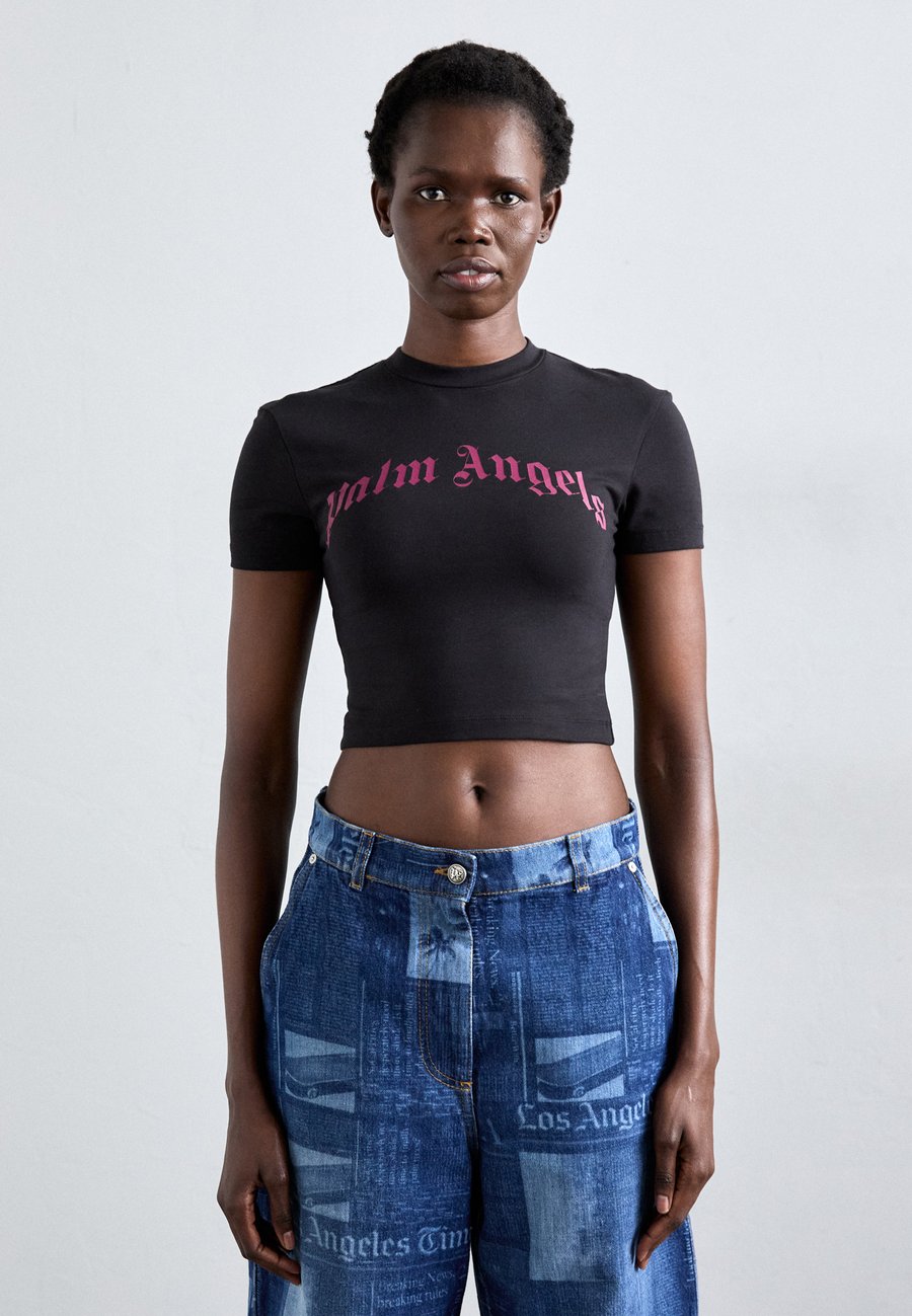 

Футболка Palm Angels CURVED LOGO BABY TEE, Black/Fuchsia/Black