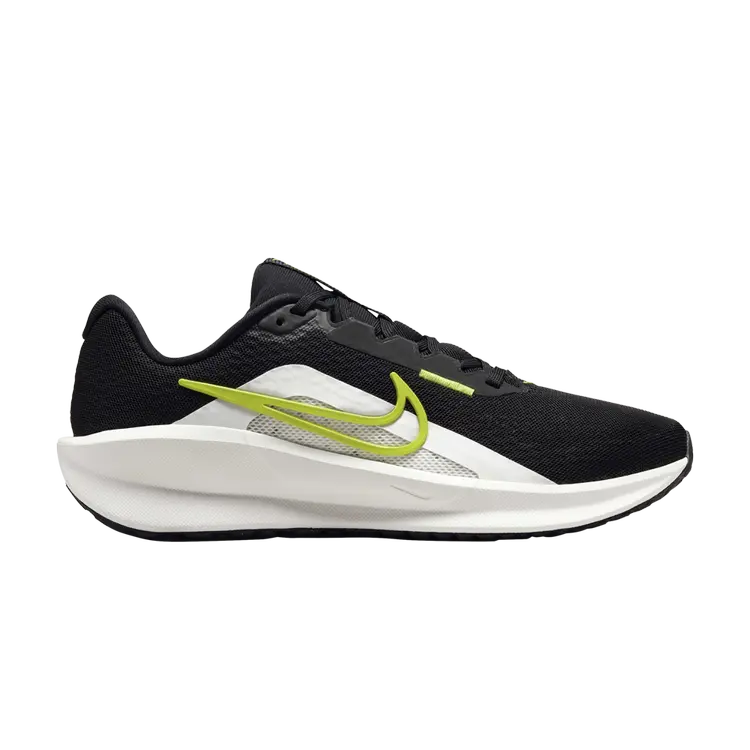 

Кроссовки Wmns Downshifter 13, цвет Black White Cyber