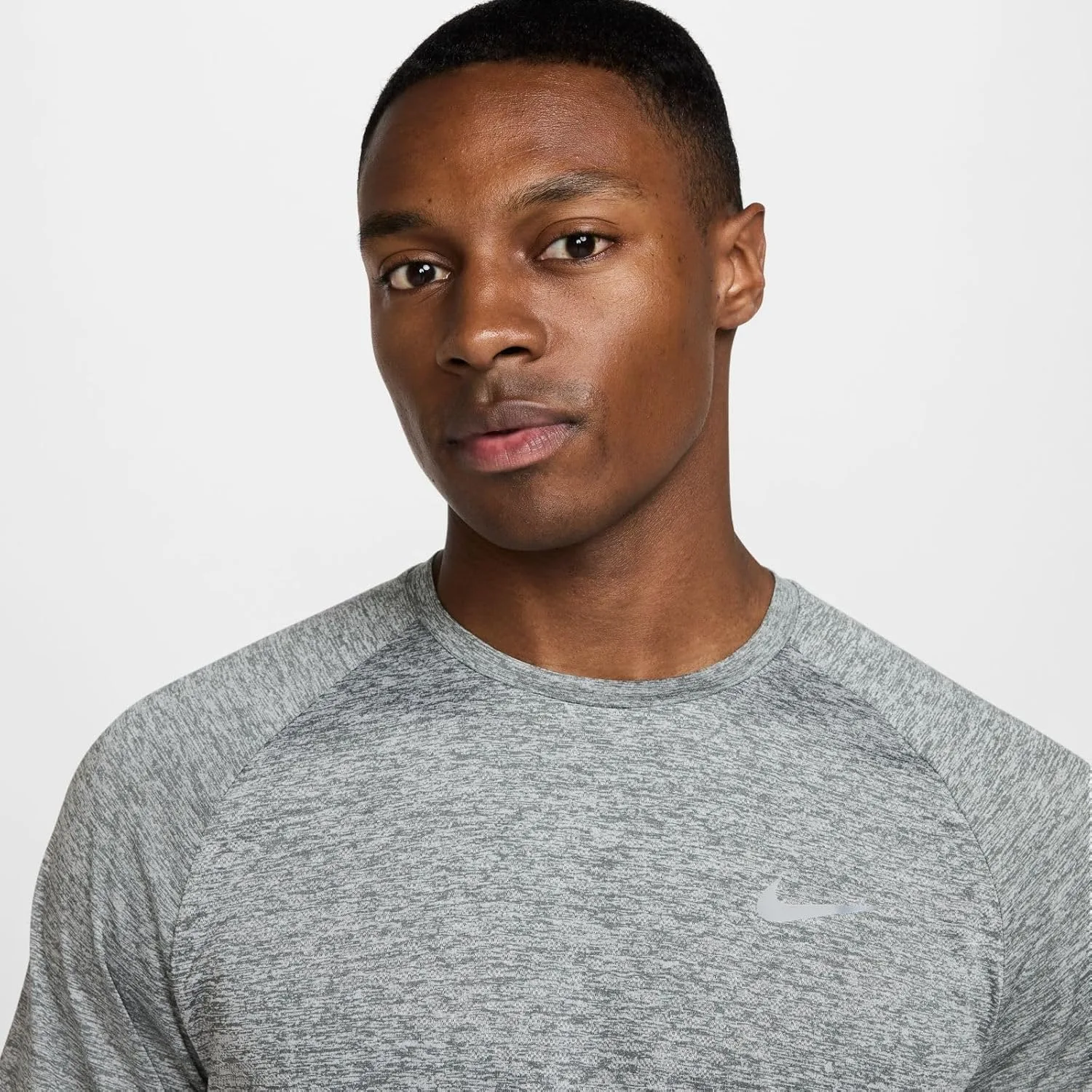 Nike мужская футболка Stride Dri-fit Adv для бега — фото 4