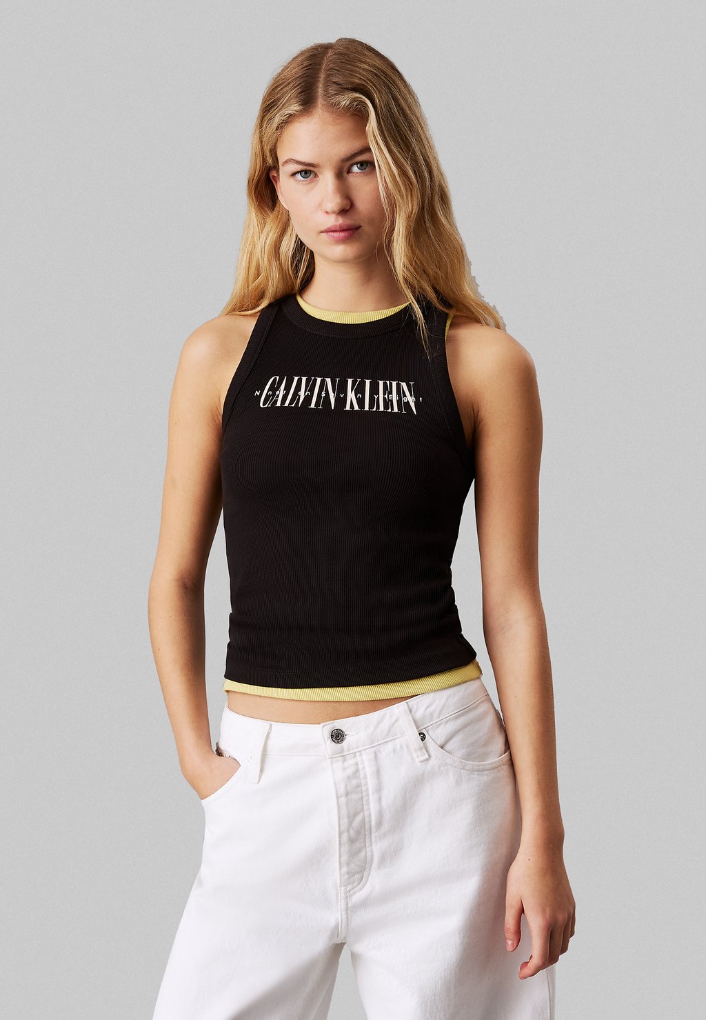 

Топ LOGO TANK Calvin Klein Jeans, черный
