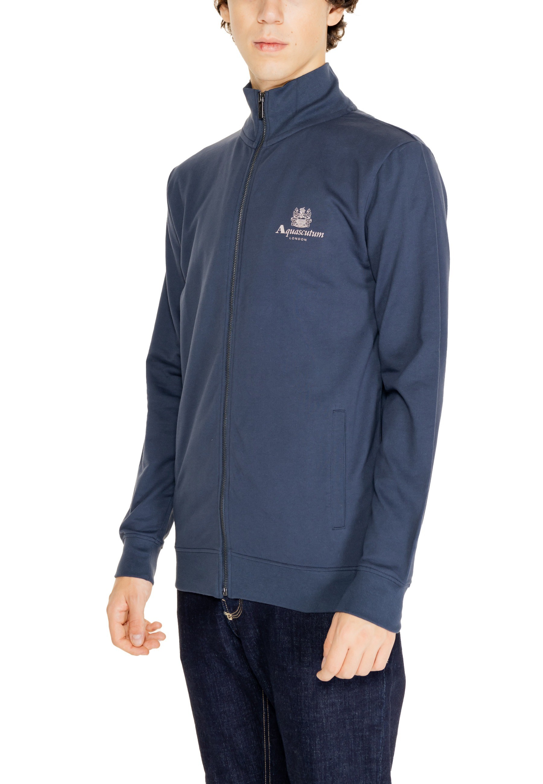 

Толстовки Aquascutum