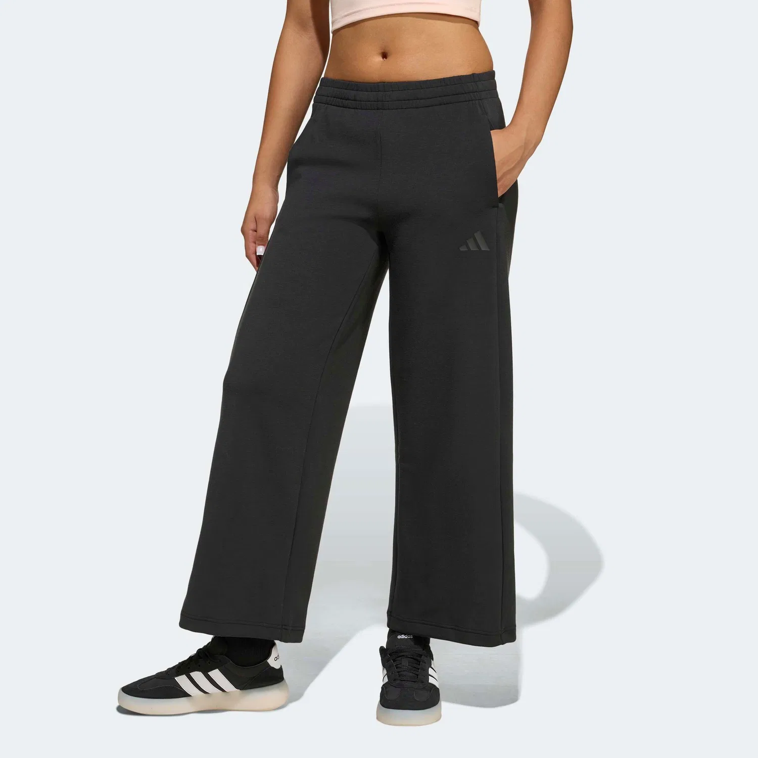 Спортивные брюки свободного кроя Adidas Sportswear, черные — фото 2