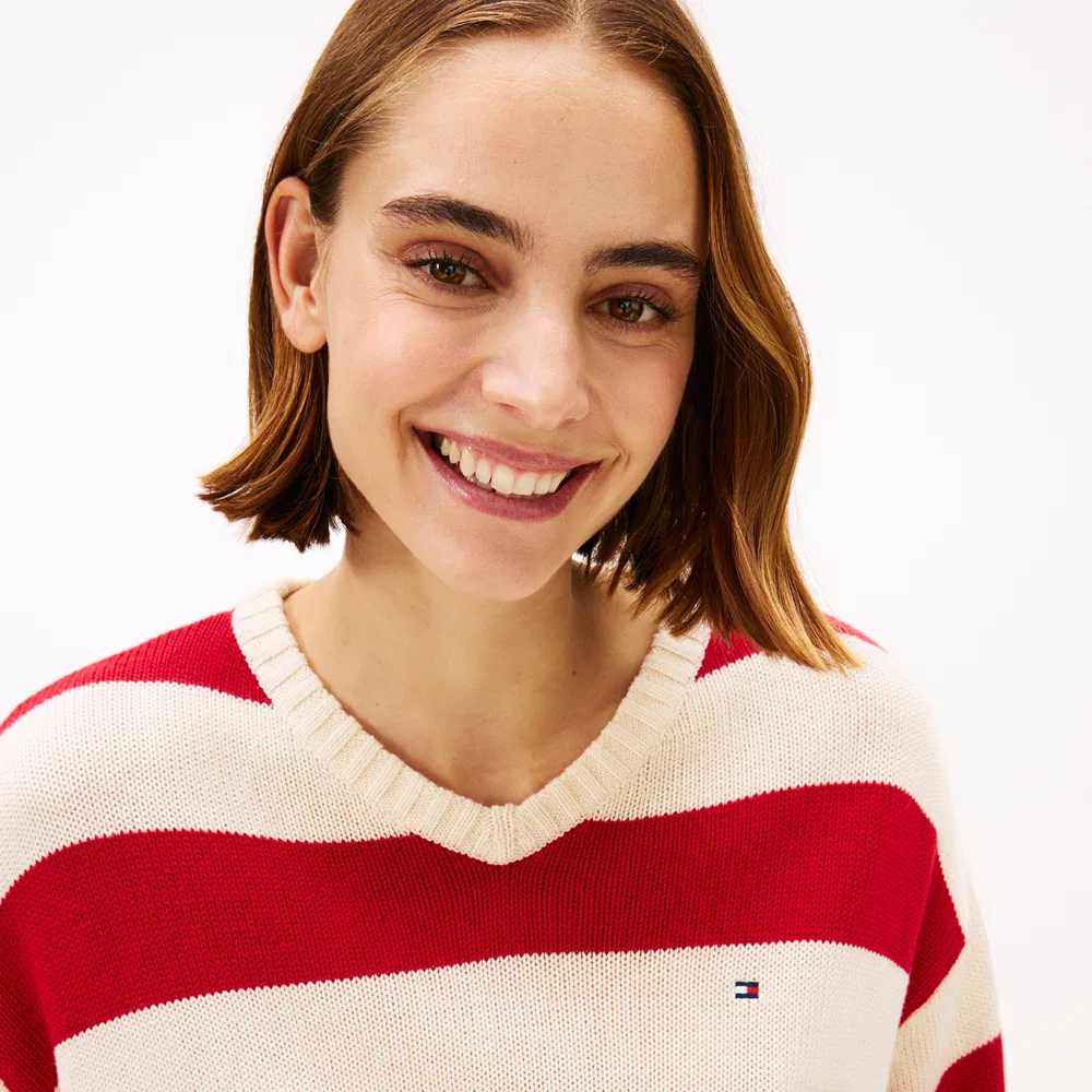Женский красный джемпер с V-образным вырезом и полосками от Tommy Hilfiger Women