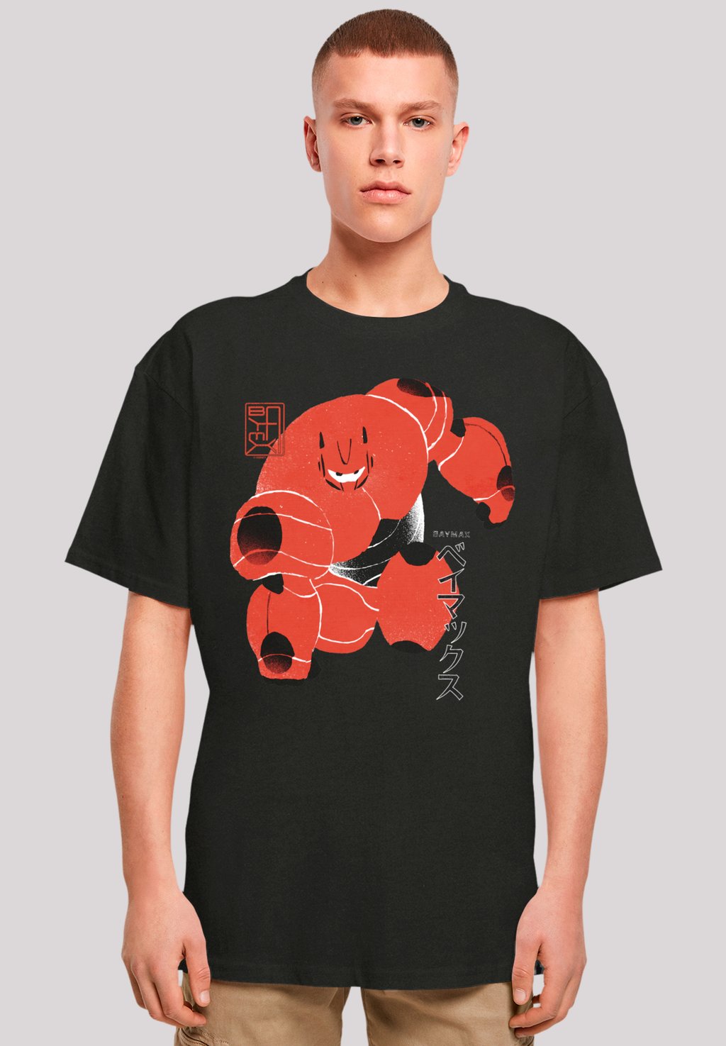 

Футболка с принтом BIG HERO 6 BAYMAX SUITE POSE F4NT4STIC, черный