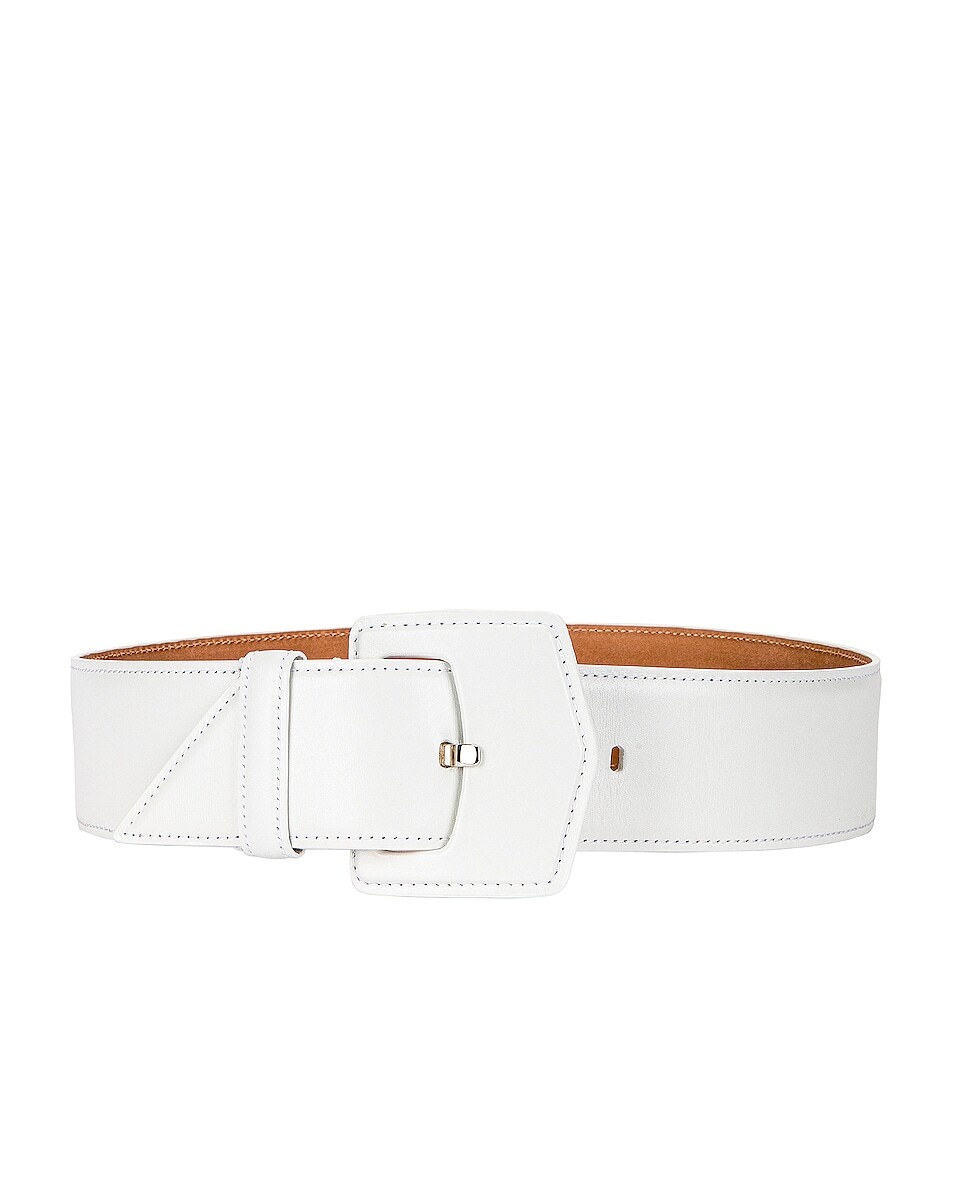 

Ремень Alaïa Medium Oversized Geometric Buckle, цвет Blanc Optique