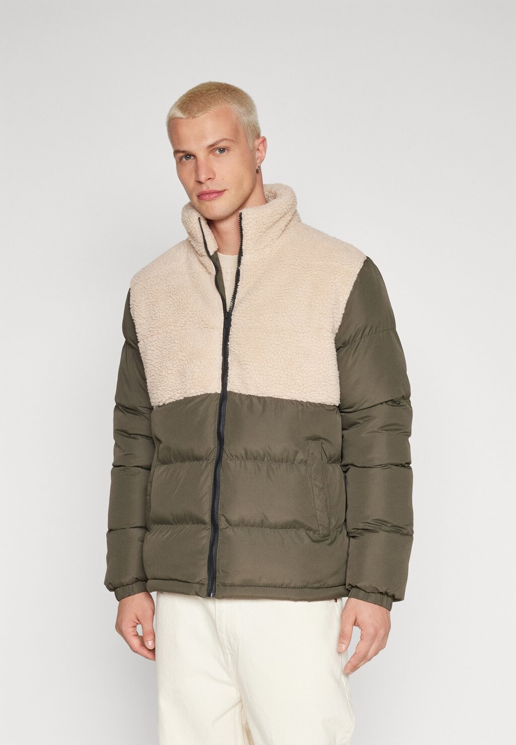 

Куртка Night Addict НААБЕЙГР, цвет forrest green/cream
