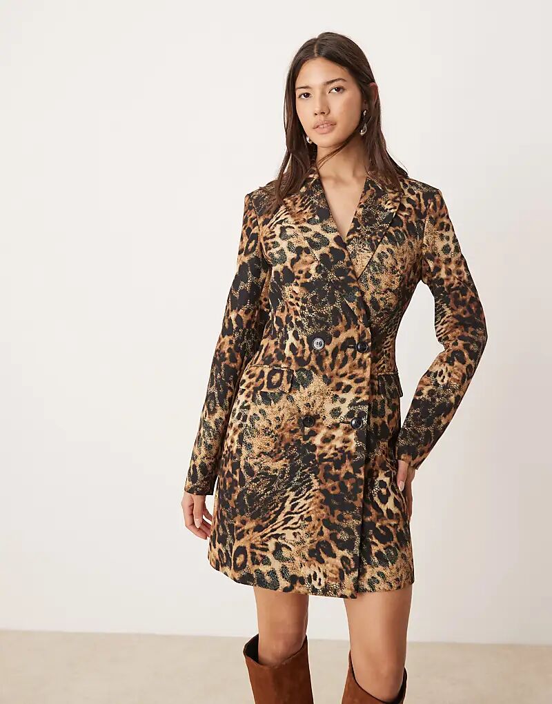 

Длинное платье-блейзер с анималистичным принтом Miss Selfridge