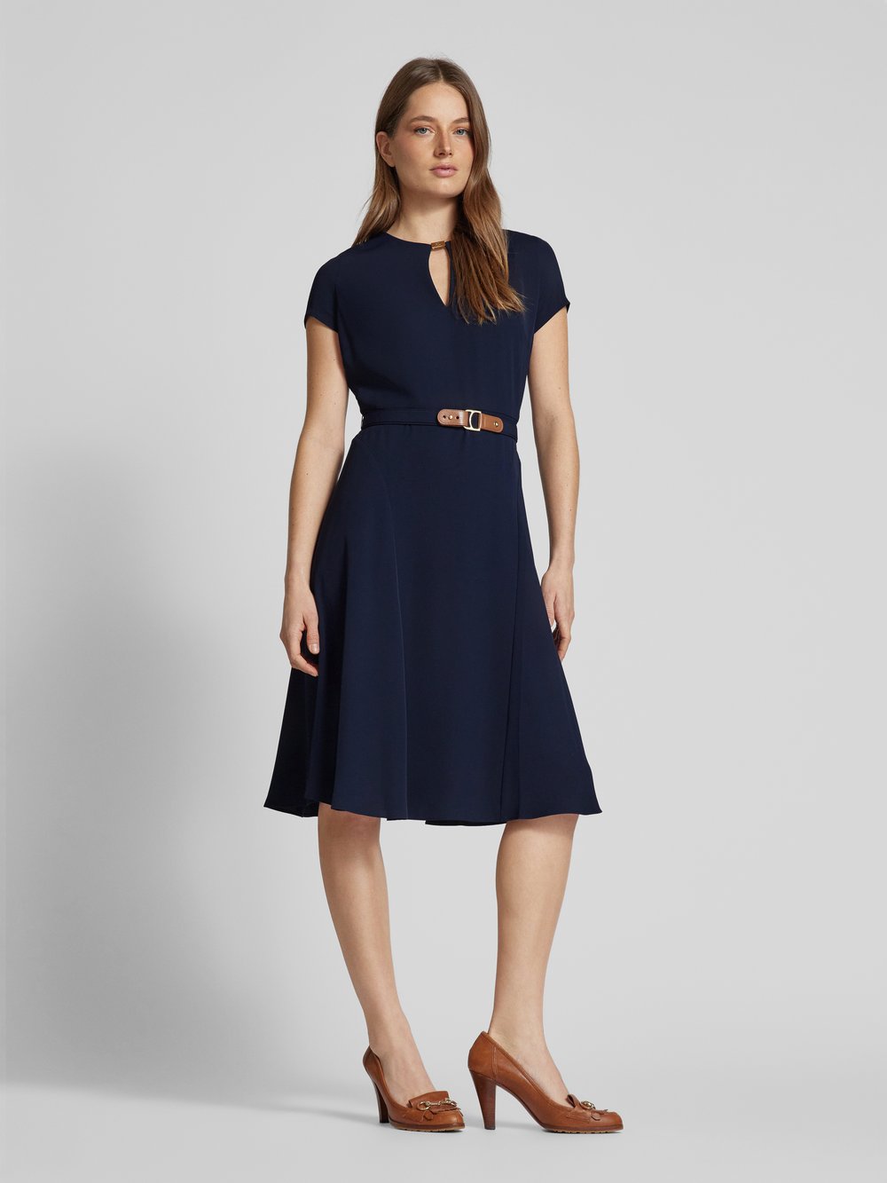 

Платье длиной до колена с вырезом-замочной скважиной, модель «БРИГИТКА» Lauren Ralph Lauren