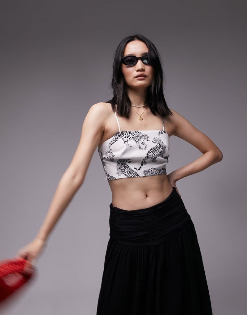 

Кремовый укороченный топ с леопардовым принтом Topshop