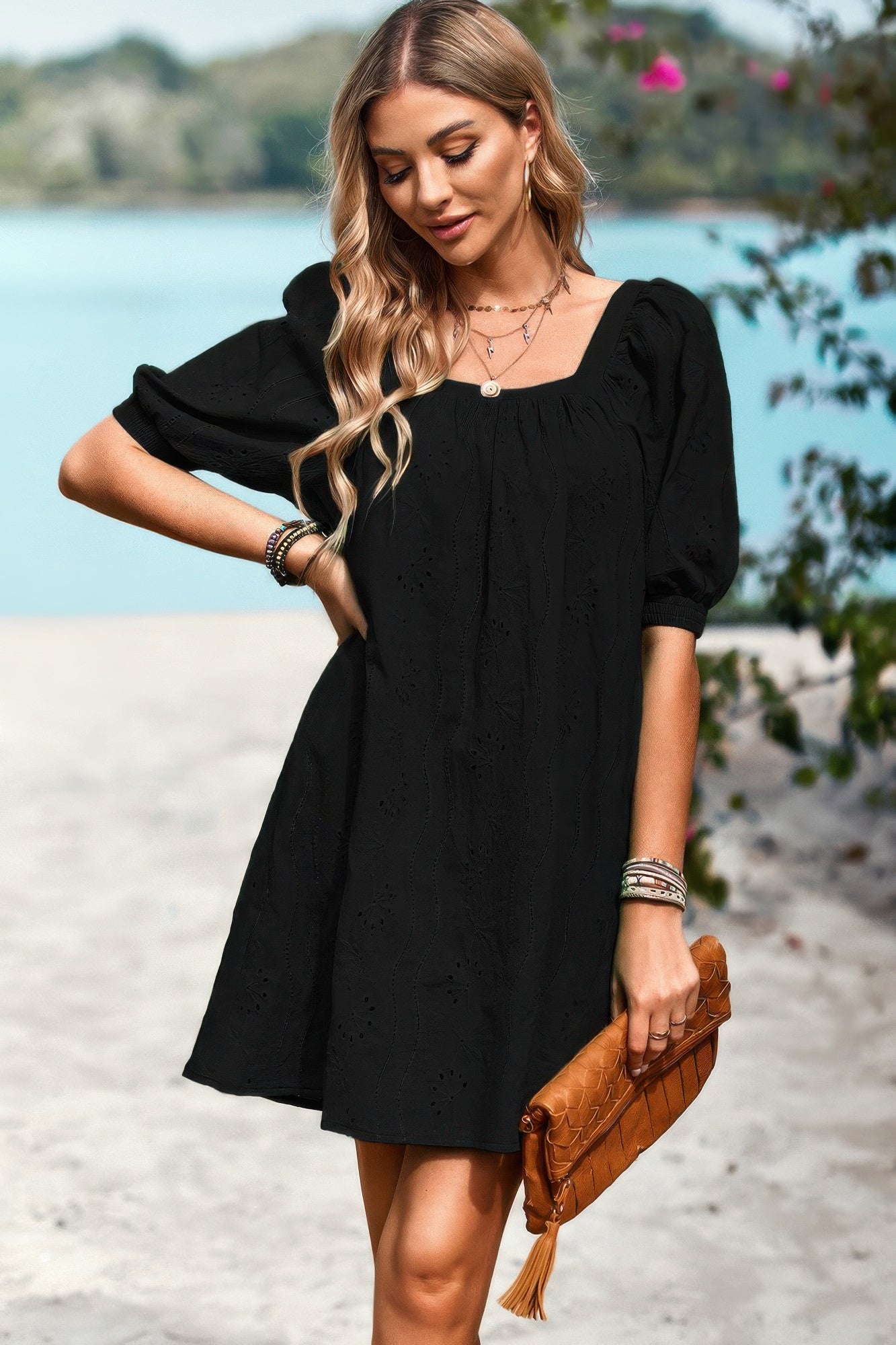 

Квадратный вырез короткое платье-бэбидолл с буфовыми рукавами TRUEDAMES, черный