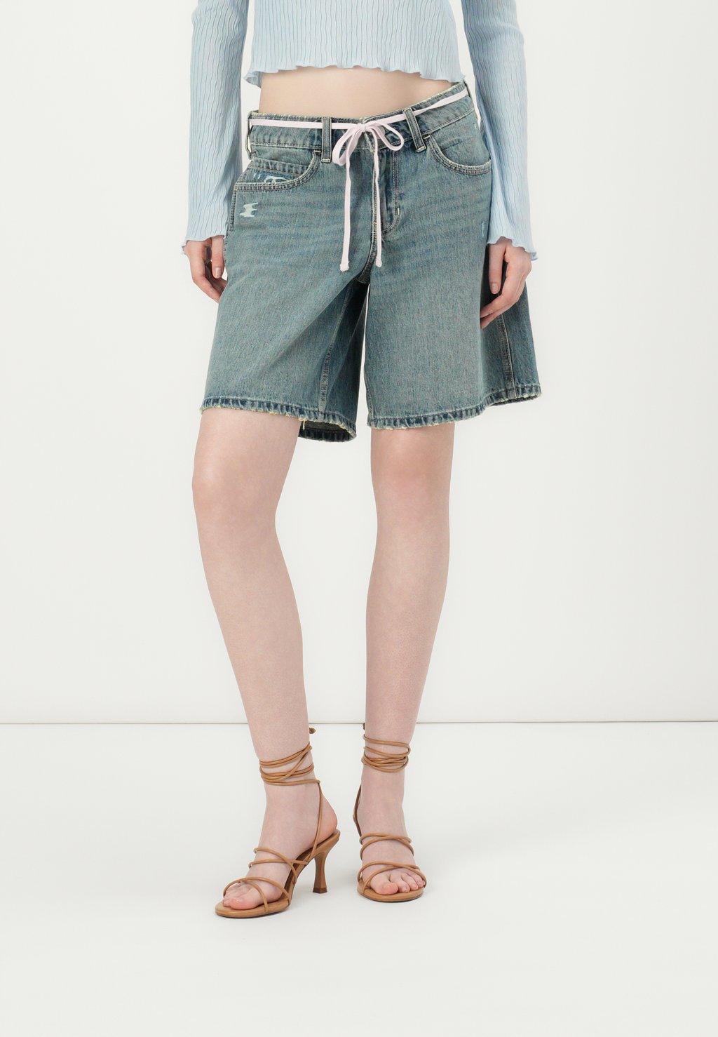 

Джинсовые шорты AVILA RAW Hollister Co., цвет Blue Denim