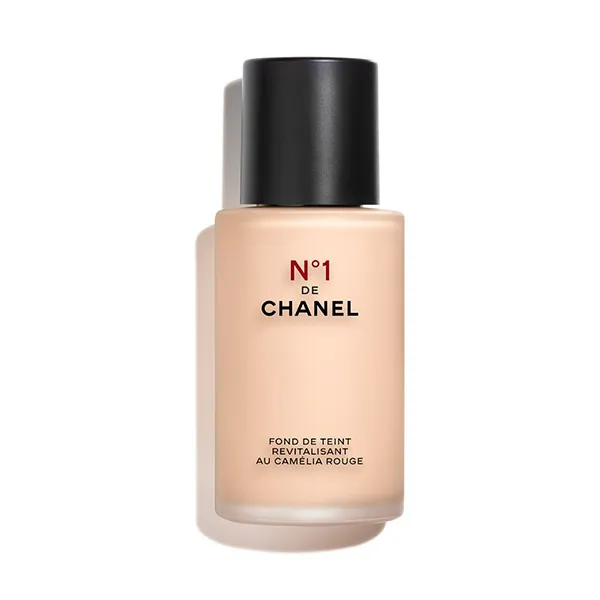 

ОСВЕТЛЯЕТ – УВЛАЖНЯЕТ – ЗАЩИЩАЕТ N°1 DE CHANEL FONDO DE MAQUILLAJE BD121 Chanel, BR12