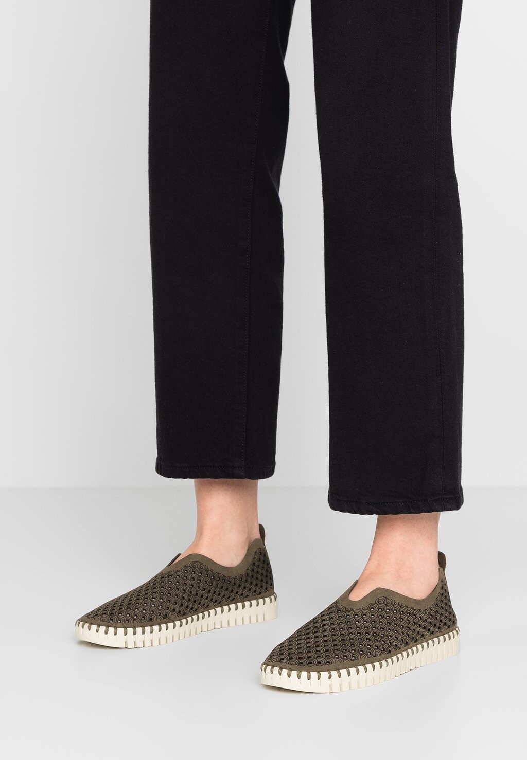 

Тапочки TULIP Ilse Jacobsen, цвет khaki