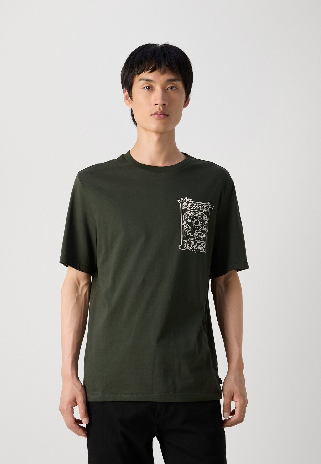 

Футболка с принтом REGULAR FIT FRONT CHEST ARTWORK Scotch & Soda, темно-зеленый