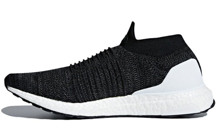 

Кроссовки adidas Ultra Boost Laceless Core Black Cloud White