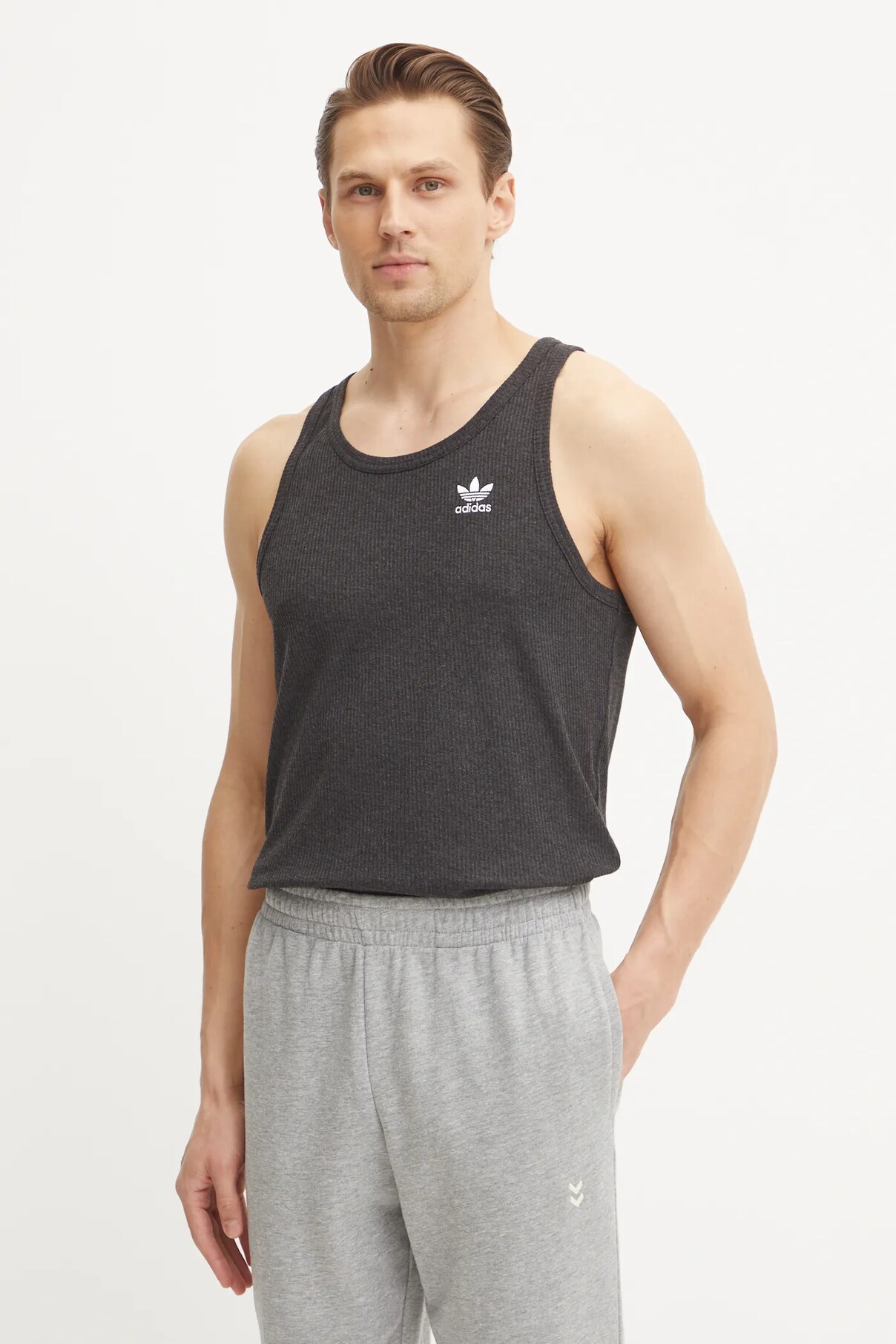 

Футболка Essential Adidas Originals, серый