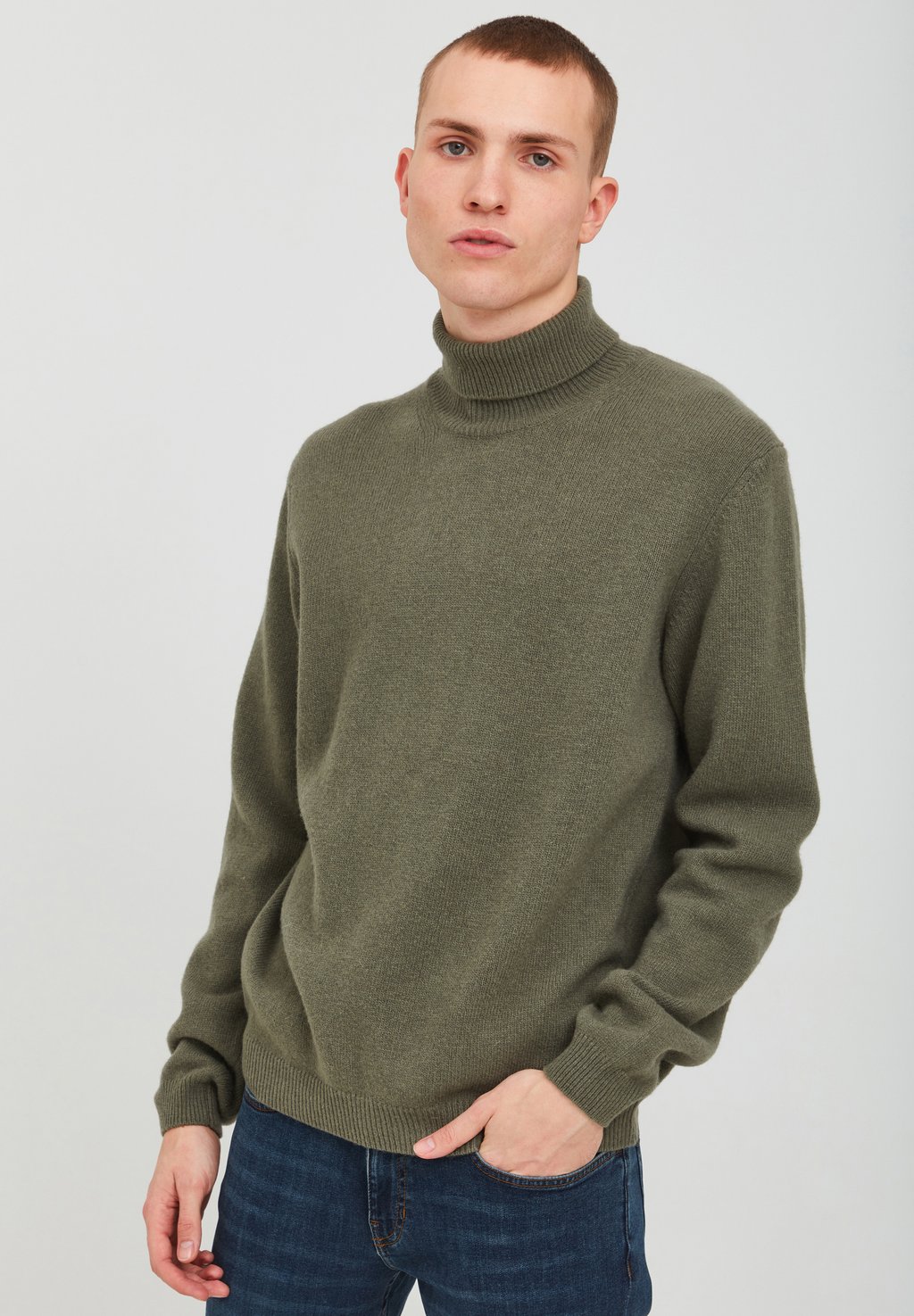 

Свитер Karl Roll Neck Bounty Casual Friday, цвет olivine melange