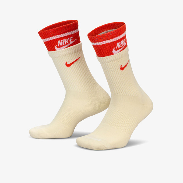 

Каждый день плюс носки Nike, белый