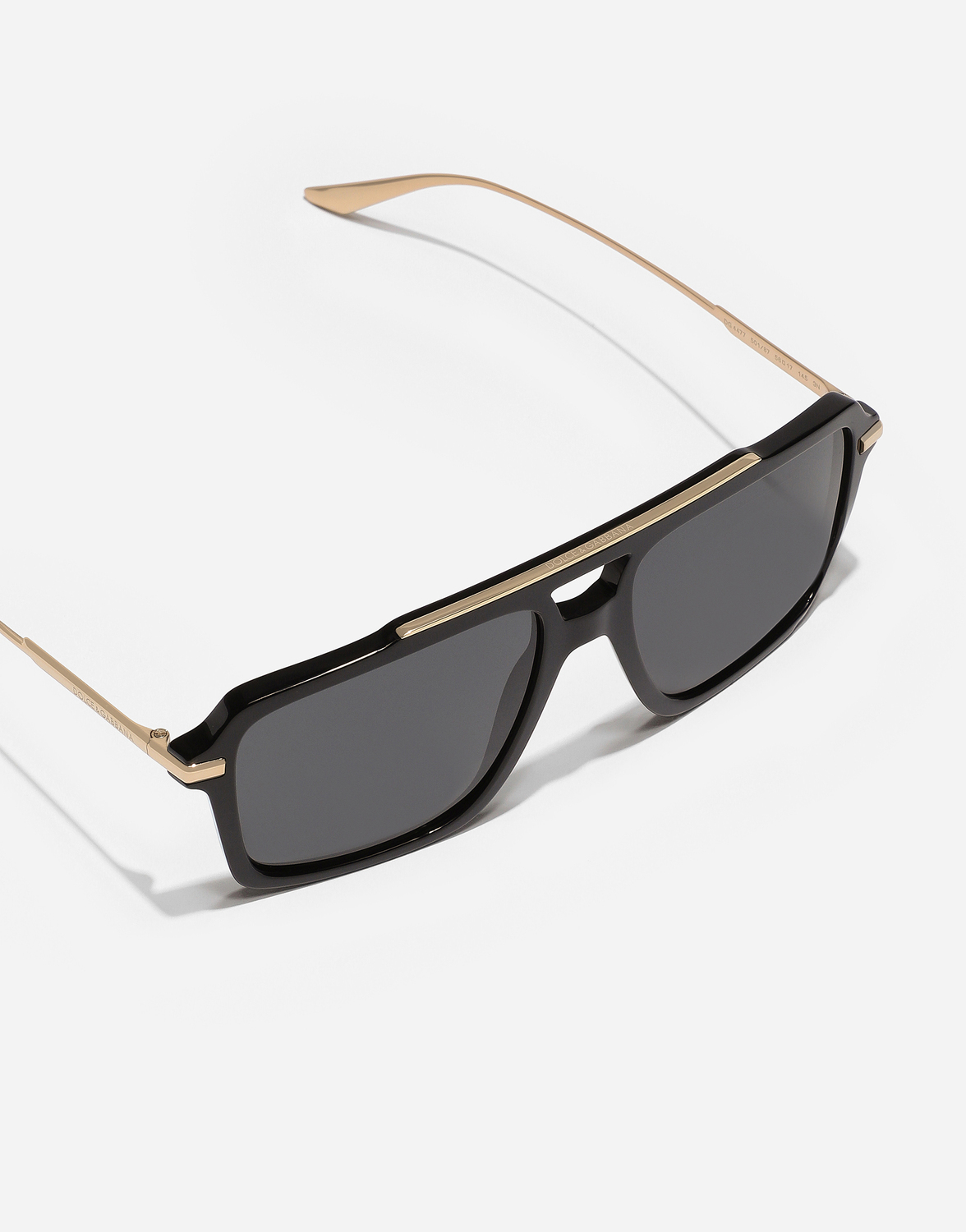 Солнцезащитные очки dg metal classic Dolce & Gabbana, черный и золотой — фото 4