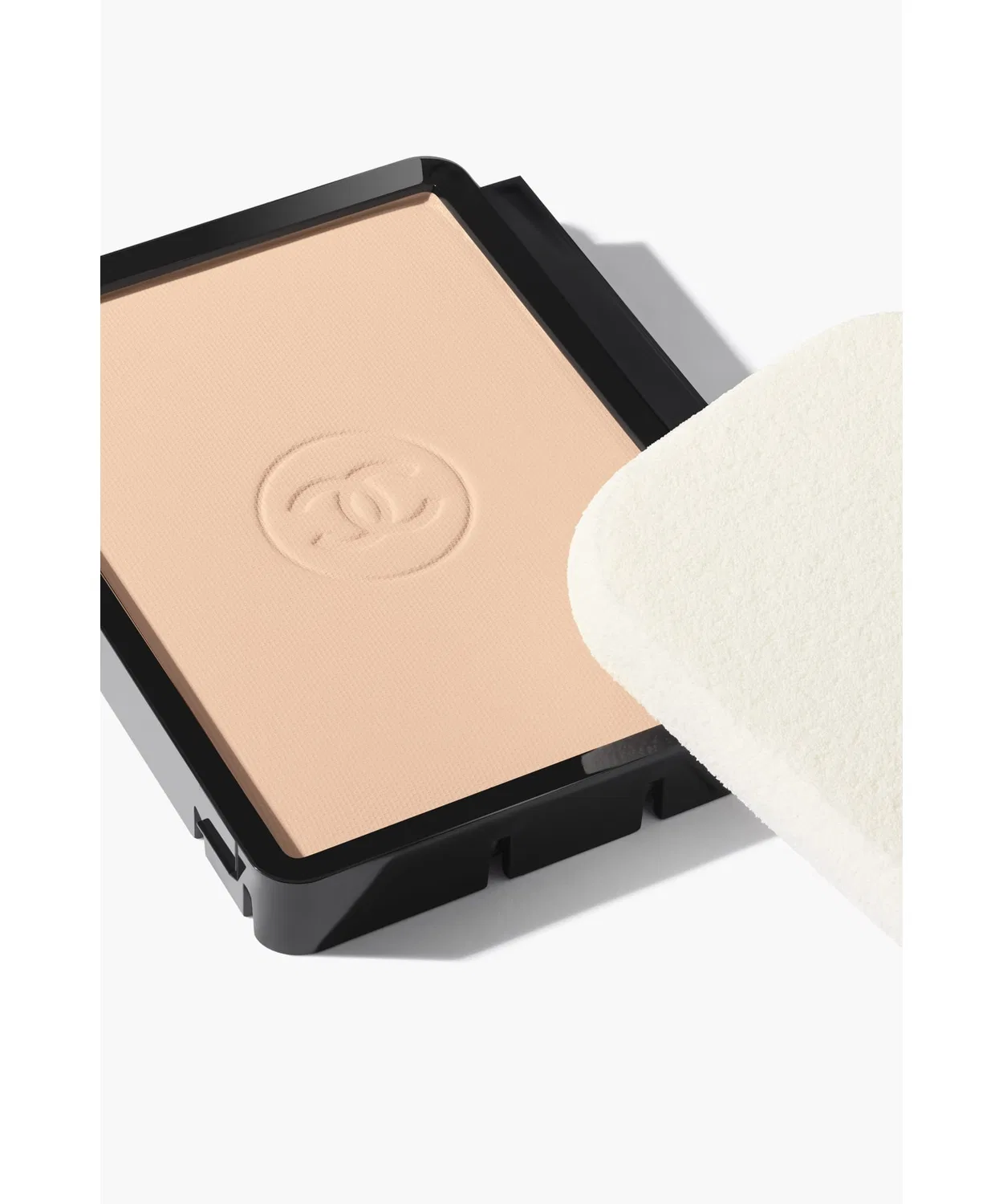 Пудровая основа Ultra Le Teint Compact (сменный блок) натуральный матовый финиш, CHANEL — фото 4