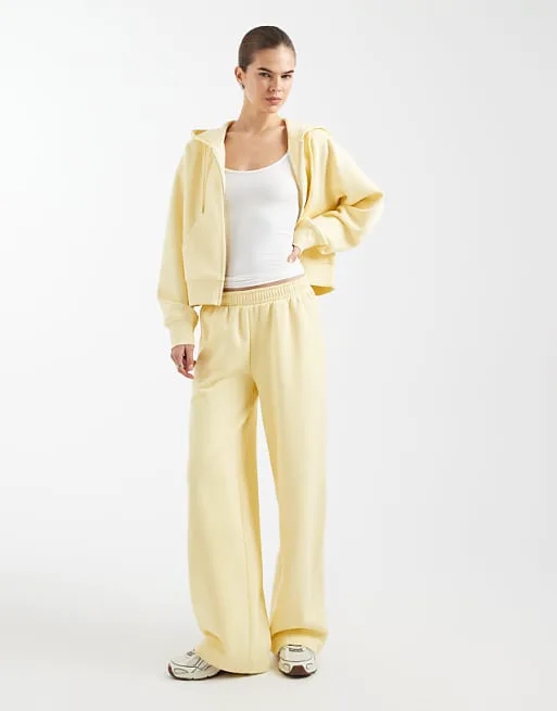 

Желтые джоггеры с широкими штанинами ASOS DESIGN