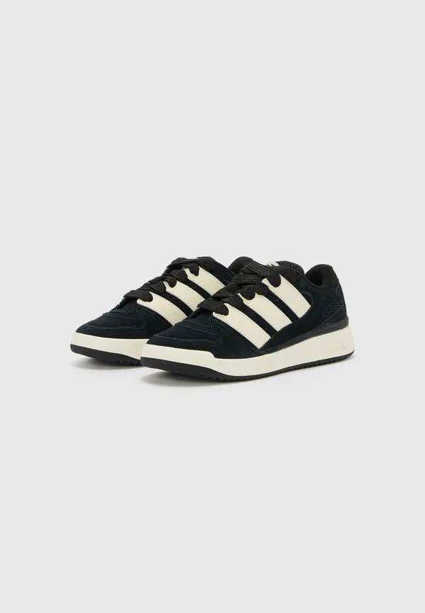 Тренеры forum2000 Adidas Originals, Core Black/Off White — фото 2