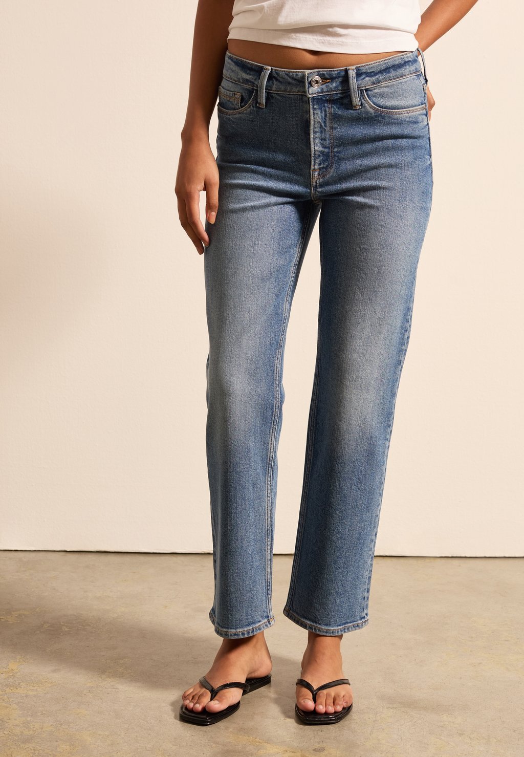 

Джинсы прямого кроя Stefanel, цвет Medium Wash